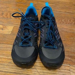 Trail running shoe 8.5+ women’s NOWT